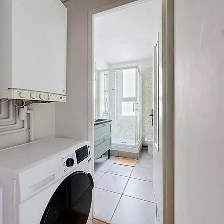 102m2 Rénové Avec 3 Et Balcons Wifi Appartamento