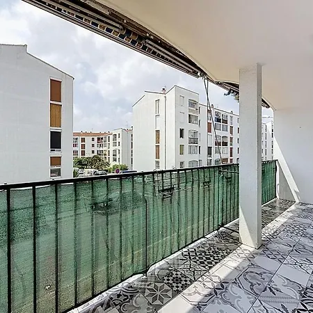 102m2 Rénové Avec 3 Et Balcons Wifi Appartamento