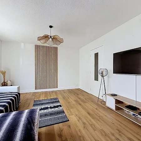102m2 Rénové Avec 3 Et Balcons Wifi * Perpignano